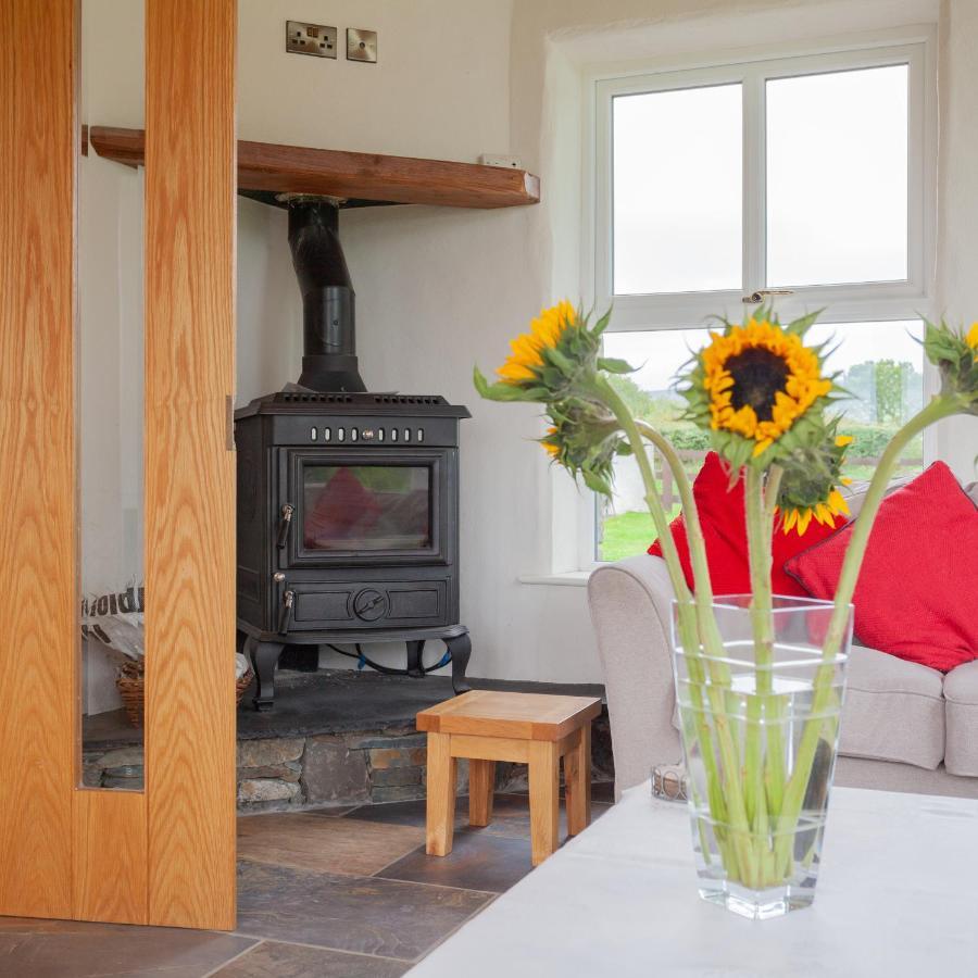 Beautiful Mountain Views & Private Hot Tub Villa Kilcoo Luaran gambar