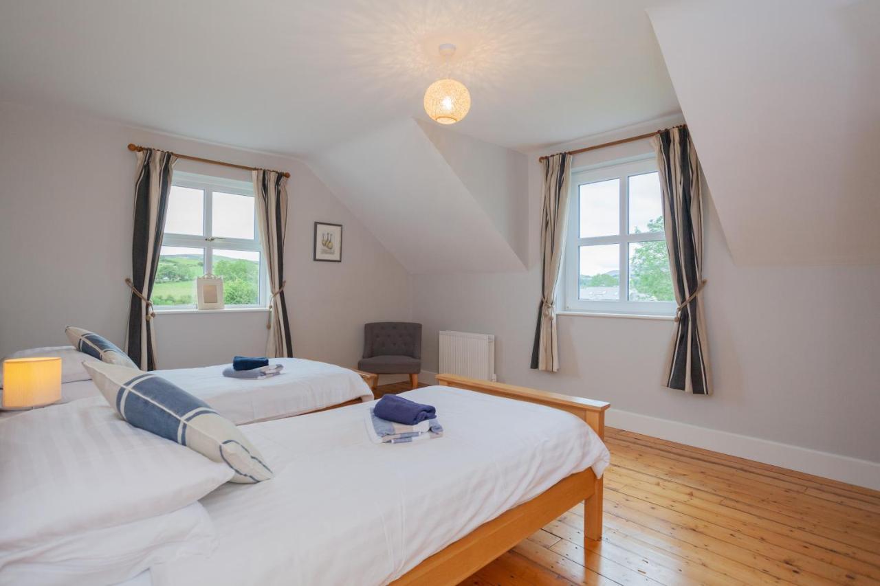 Beautiful Mountain Views & Private Hot Tub Villa Kilcoo Luaran gambar